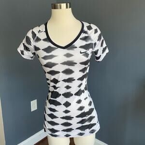 Nike Pro white/black V-neck tee, size small